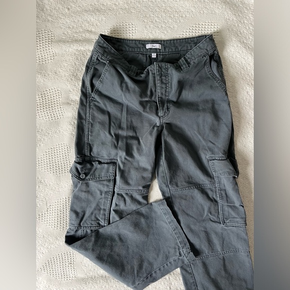 TNA Pants - TNA cargo pants 🌟